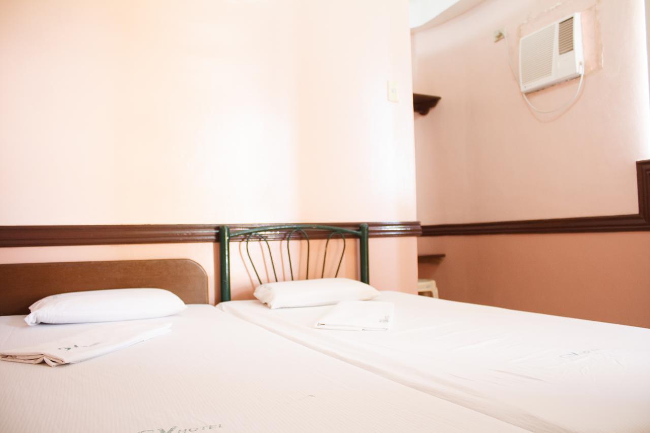 Gv Hotel - Catarman Oda fotoğraf