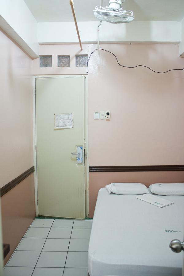 Gv Hotel - Catarman Oda fotoğraf